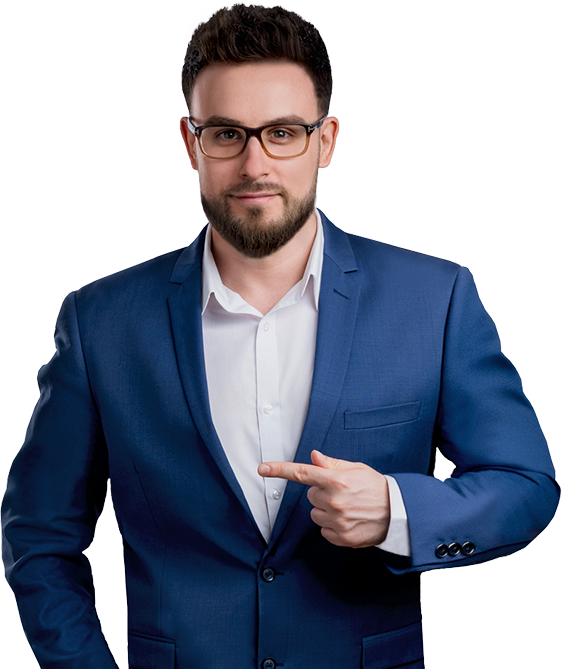 Hubert Stokowski - doradca e-commerce - zdjęcie postaci, sylwetka frontem, w marynarce