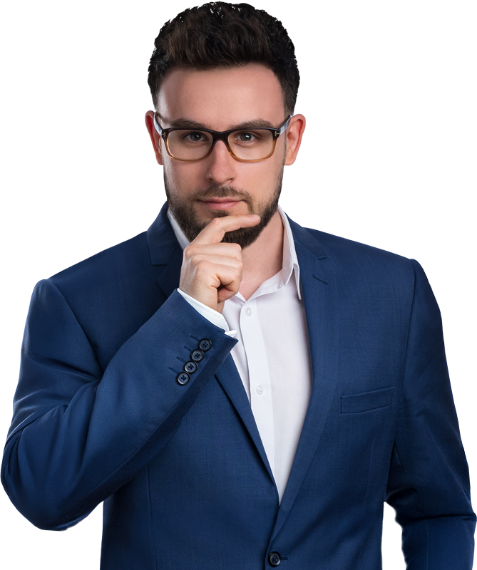 Hubert Stokowski - doradca e-commerce - zdjęcie postaci, sylwetka frontem, w marynarce